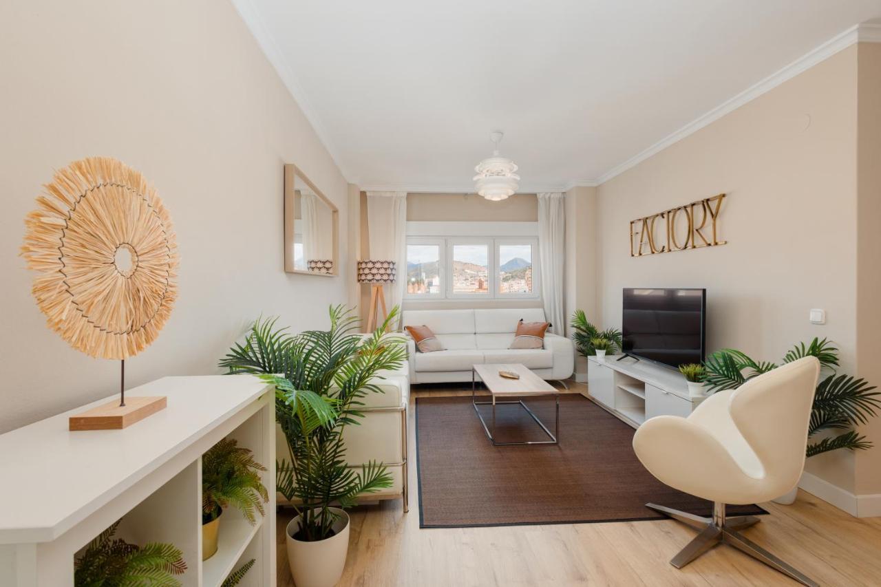 In The Historic Center Of Malaga, Very Close To The Beach And The Ave Train Station, With Private Parking Eksteriør bilde