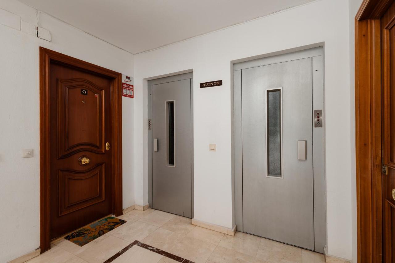 In The Historic Center Of Malaga, Very Close To The Beach And The Ave Train Station, With Private Parking Eksteriør bilde