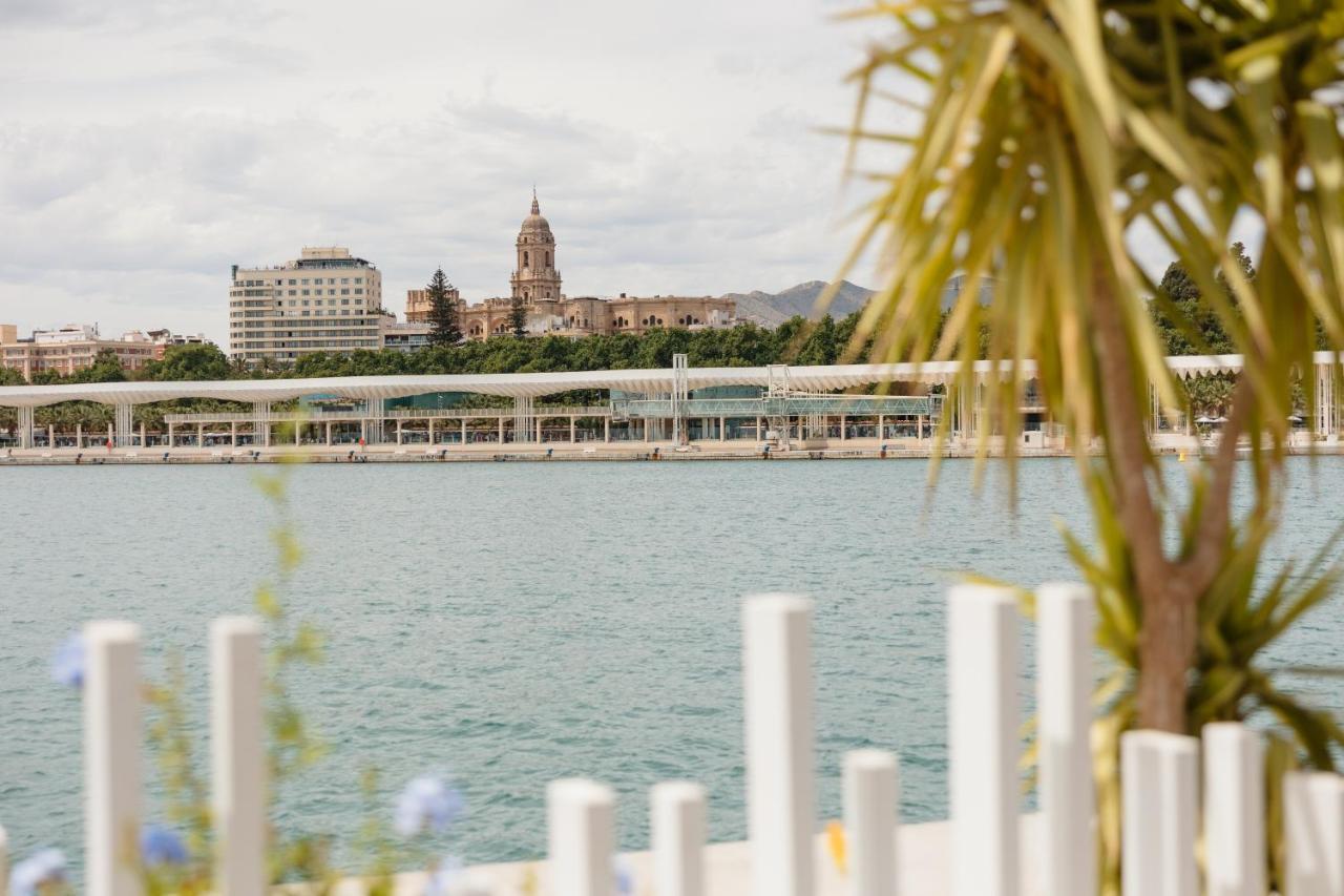 In The Historic Center Of Malaga, Very Close To The Beach And The Ave Train Station, With Private Parking Eksteriør bilde